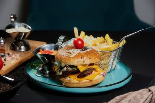 MENIU BURGER DE VITĂ BLV. 320 GR.