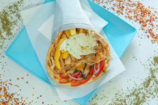 Noul Mega Gyros pita pui