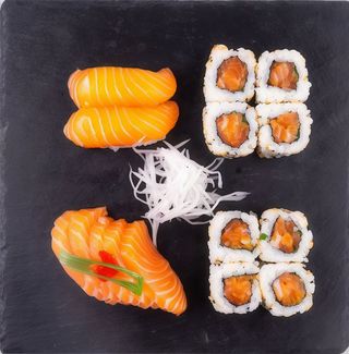Platou sushi box xl - salmon trio