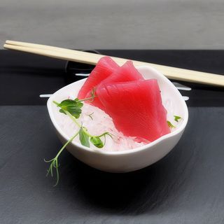 Sashimi tuna 