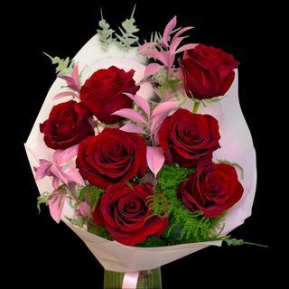 Buchet de 7 trandafiri rosii