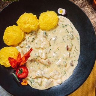 Meniu  ciulama de pui