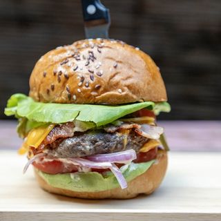 Burger Clasic 350 Gr.