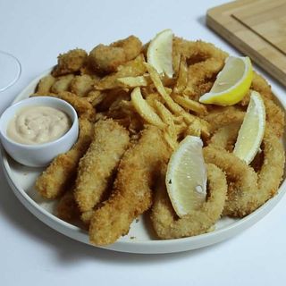 Platou 2 Pers. Peste & Fructe de Mare 700 Gr.