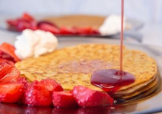 Clătite uriașe cu dulceață