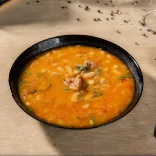 Ciorba de Fasole cu Afumatura
