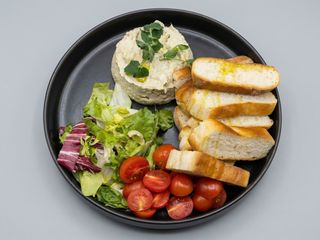 Salata de Vinete cu Focaccia