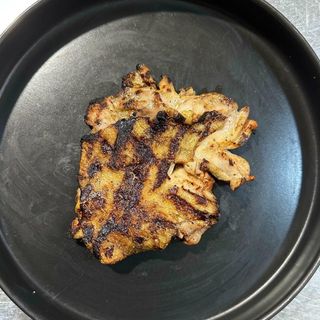 Pulpa de pui la gratar cu cartofi