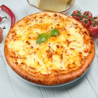 Pizza Quattro Formaggi family