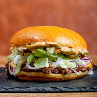 Cheese & Chilli Burger