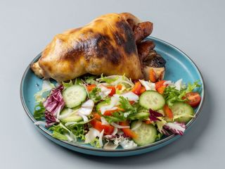 Ciolan de porc rumenit la cuptor