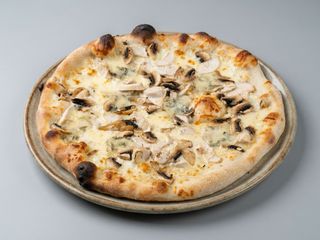 Pizza Pollo e funghi