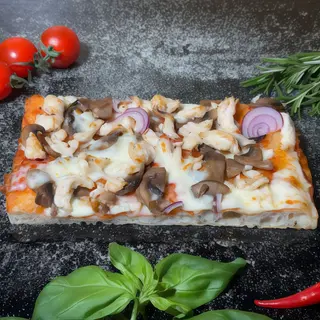 Pizza cu pui si ciuperci