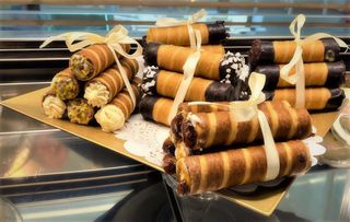 Cannoli gelato (cannoli de inghetata)