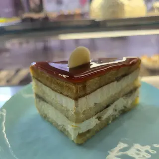 BANANA