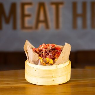 Cartofi cu bacon, rosii si cheddar 