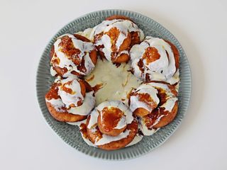 Papanași cu smântână și dulceață, ambalaj inclus