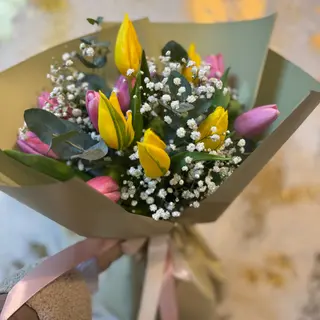 Buchet mix lalele