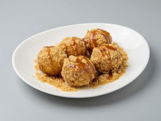 Gomboti umpluți cu dulceață de prune 