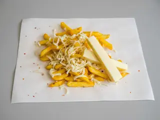 Cartofi prajiti cu mozzarella