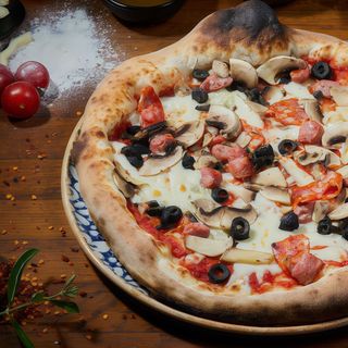 Pizza Tradițională