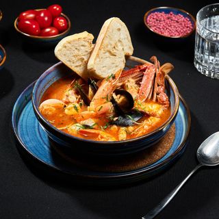 Supa de peste si fructe de mare