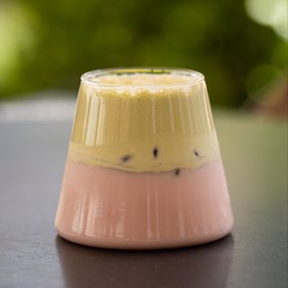 ICE STRAWBERRY MATCHA