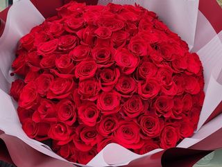 Buchet 101 trandafiri rosii-