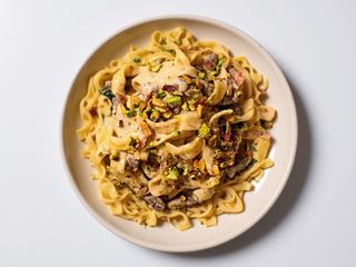 Tagliate cu trufe si nuci