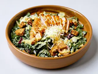 Salată Caesar