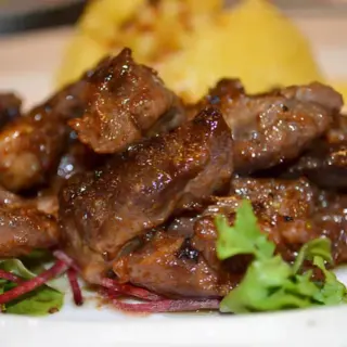 Platou Pastrama de Miel