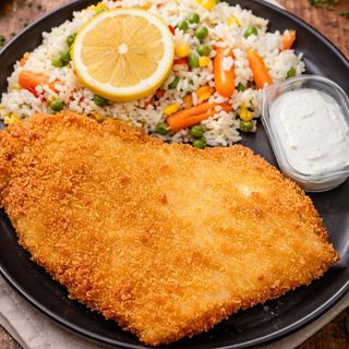 Salau in crusta crocanta + cartofi la cuptor + salata de sfecla