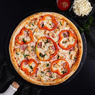 Pizza Chicken Garlic XL Ø 36 cm