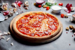 Pizza Quattro Carni 550 gr