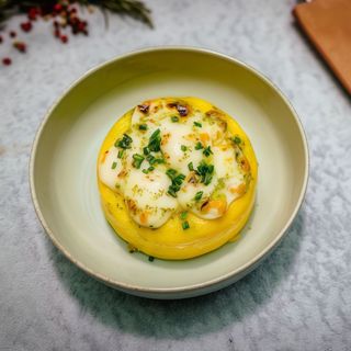 Mămăligă coaptă cu brânză de burduf