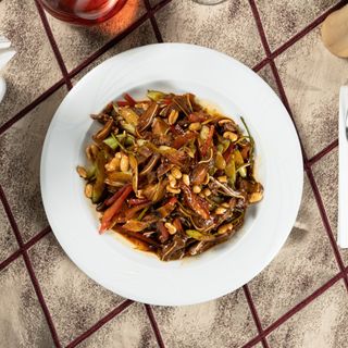 Salata de urechi de porc