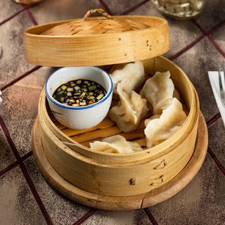 Coltunasi cu sos chinezesc 5 buc