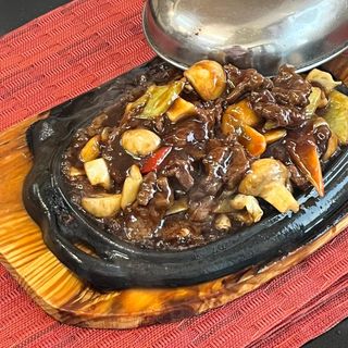Carne de vită pe plită încinsă