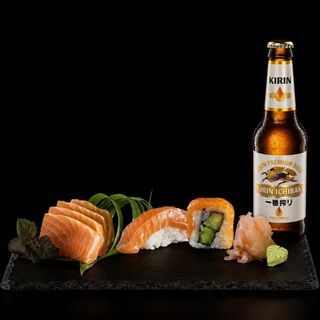 COMBO SALMON MENU + 1 KIRIN