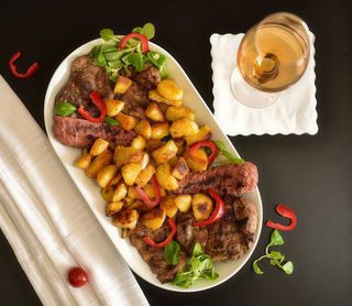 Platou încins Mixt Grill carne