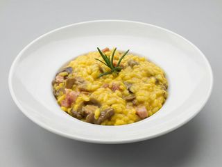 Risotto cu hribi , sofran si parmezan 