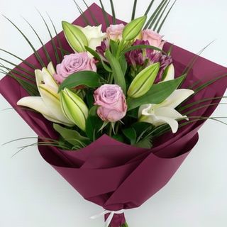 Buchet confet crini imperiali