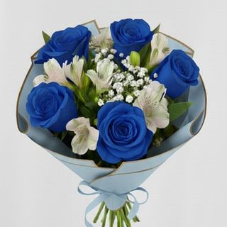 Buchet trandafiri astromelia blu