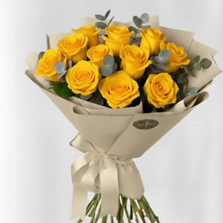 Buchet 11 trandafiri galbeni