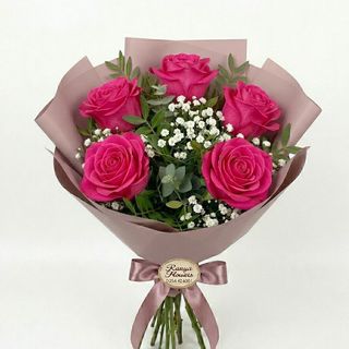 Buchet 5 trandafiri fuxia 