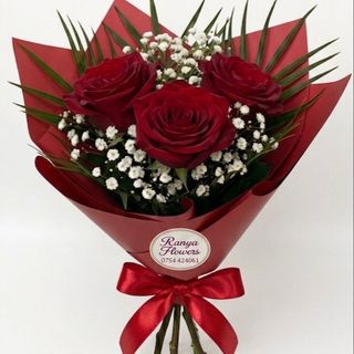 Buchet 3 trandafiri roșii 