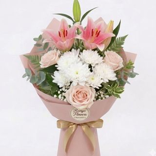 Buchet crin imperial trandafiri pink & crizanteme