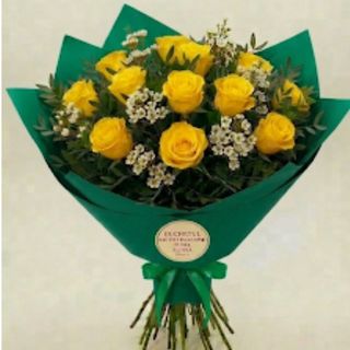 Buchet 11 trandafiri galbeni waxflovers
