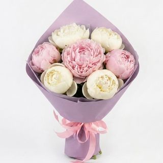 Buchet 7 bujori albi & roz