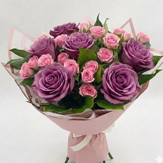 Buchet pudrat, trandafiri & miniroze